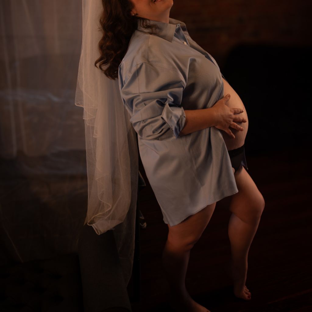 maternity boudoir photography